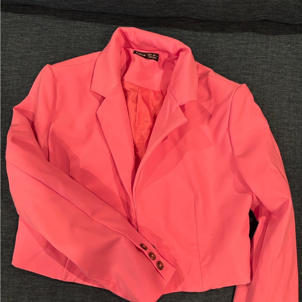 SHEIN Pink Blazer with Classic Lapel and Modern Design